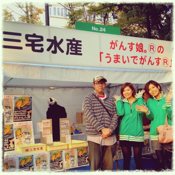 広島城フードフェスティバル2013_がんす娘_RCCラジオ03.jpg